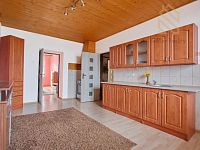 Byt 2+1, 63 m3, s podílem na společné zahradě. Husova ul. Louny - IMG_4789.jpg