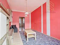 Byt 2+1, 63 m3, s podílem na společné zahradě. Husova ul. Louny - IMG_4801.jpg