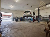 Veltěže – funkční autoservis 225 m2 , celý  objekt 1326 m2 , v Obci  Veltěže, okres Louny - ChatGPT Image 17. 2. 2026 12_29_09.jpg