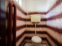 Veltěže – funkční autoservis 225 m2 , celý  objekt 1326 m2 , v Obci  Veltěže, okres Louny - IMG_4839_hdr.jpg