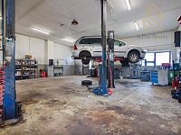 Veltěže – funkční autoservis 225 m2 , celý  objekt 1326 m2 , v Obci  Veltěže, okres Louny - IMG_4914.jpg