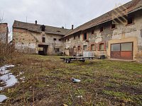 Veltěže – funkční autoservis 225 m2 , celý  objekt 1326 m2 , v Obci  Veltěže, okres Louny - IMG_4928.jpg