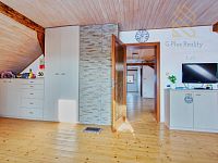 Prodej, rodinný dům 270m2, pozemek 2444m2, Dobkovičky, Velemín, - IMG_5008_hdr.jpg