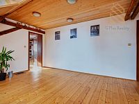 Prodej, rodinný dům 270m2, pozemek 2444m2, Dobkovičky, Velemín, - IMG_5032_hdr.jpg