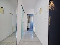 Prodej, Byt 3+kk,49 m2, s terasou 43m2,sklepem, a podílem na zahradě -Opárno - IMG_5943.jpg