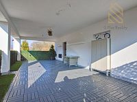 Prodej, Byt 3+kk,49 m2, s terasou 43m2,sklepem, a podílem na zahradě -Opárno - IMG_5969.jpg