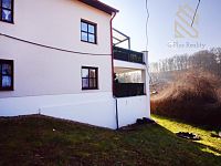 Prodej, Byt 3+kk,49 m2, s terasou 43m2,sklepem, a podílem na zahradě -Opárno - IMG_6007.jpg