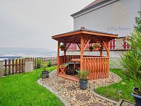 Prodej domu 195m/2, se zahradou 502m/2, garáží 28m/2 Ústí nad Labem - Hostovická - 1771252176-3834.jpg