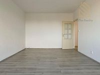 Pronájem bytu 2+1+ zasklená lodžie, 68 m2, Petra Obrovce, Louny - 3abe490c-2fdc-4fbd-b590-bf46622274f2.jpg