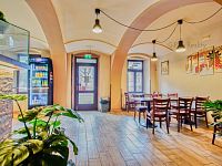 Přenechání zavedeného bistra 180m2, Masarykova- Litoměřice