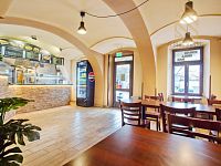 Přenechání zavedeného bistra 180m2, Masarykova- Litoměřice - IMG_6464.jpg