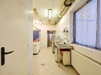 Přenechání zavedeného bistra 180m2, Masarykova- Litoměřice - Úhled do údržbové místnosti.jpg