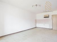 Prodej domu nám. T.G. Masaryka 779 m², pozemek 1465 m², Smečno - 1752655315-3473.jpg