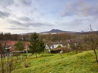 Prodej rodinného domu 235 m², pozemek 5026 m², Velké Žernoseky - o_1743788237-8214.jpg