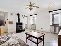 Prodej rodinného domu 235 m², pozemek 5026 m², Velké Žernoseky - o_1743788243-2672.jpg