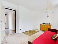 Prodej rodinného domu 235 m², pozemek 5026 m², Velké Žernoseky - o_1743788254-6285.jpg