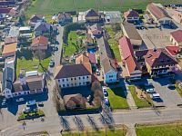 Prodej, rodinný dům 334 m2, pozemek 1515m2, Radovesice - DJI_0573.jpg
