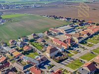 Prodej, rodinný dům 334 m2, pozemek 1515m2, Radovesice - DJI_0576.jpg
