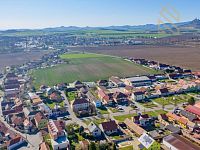 Prodej, rodinný dům 334 m2, pozemek 1515m2, Radovesice - DJI_0579.jpg