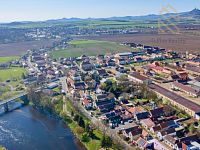 Prodej, rodinný dům 334 m2, pozemek 1515m2, Radovesice - DJI_0585.jpg