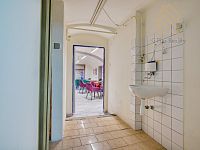 Pronájem zavedeného  obchodu, 55 m2, ul. Pivovarská, Louny - 1772455217-8218.jpg