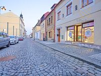 Pronájem zavedeného  obchodu, 55 m2, ul. Pivovarská, Louny - 1772455262-5464.jpg