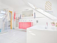 Prodej, rodinného domu, 326 m², pozemek 2 8130 m² Hrobčice - Razice - 1761906281-2544.jpg