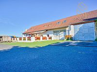 Prodej, rodinného domu, 326 m², pozemek 2 8130 m² Hrobčice - Razice