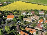 Prodej, rodinný dům 335 m2, pozemek 892 m2, obec Raná u Loun - 634E2F3B-2265-4DCE-B437-923EA7D9B468.jpg