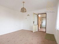 Prodej, rodinný dům 335 m2, pozemek 892 m2, obec Raná u Loun - E10C8BF2-3685-4F78-8C04-8416F0EBF1B1.jpg