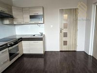 Pronájem bytu 1+1+ Lodžie, 35 m2. Petra Obrovce Louny