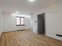 Pronájem nadstandardně zrekonstruovaného bytu 2+Kk, 65 m² v těsné blízkosti centra města Louny. - untitled-27.jpg