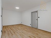 Pronájem nadstandardně zrekonstruovaného bytu 2+Kk, 65 m² v těsné blízkosti centra města Louny. - untitled-29.jpg