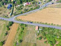 Prodej pozemku 905 m/2, zahradní domek 28 m/2 v obci Žitenice - DJI_0569.jpg