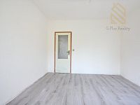 Prodej bytu 4+1 s balkonem 99m2,ul. Jindřicha Plachty, Mojžíř, Ústí nad Labem - IMG_0954.jpg