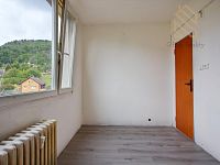 Prodej bytu 4+1 s balkonem 99m2,ul. Jindřicha Plachty, Mojžíř, Ústí nad Labem - IMG_1011.jpg