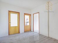Prodej bytu 4+1 s balkonem 99m2,ul. Jindřicha Plachty, Mojžíř, Ústí nad Labem - IMG_1068.jpg