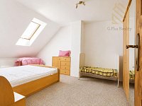 Pronájem, komerční využití kancelář, 3+1, 100m2, Černiv - Image 11. 8. 2026 15_31_44.jpg