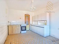 Prodej, rodinný dům 335 m2, pozemek 892 m2, obec Raná u Loun - o_1782212016-0304.jpg