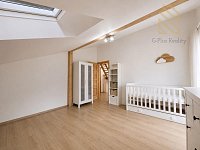 Pronájem bytu 3+kk 90 m2,  zahradou 150 m2 a terasou 20 m2, Brozany nad Ohří ulice Kozí okres Litoměřice - 1330E1DE-C10C-4348-9B27-3C9E8D86CD08.jpg