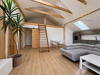 Pronájem bytu 3+kk 90 m2,  zahradou 150 m2 a terasou 20 m2, Brozany nad Ohří ulice Kozí okres Litoměřice - 849265BC-A0AD-4D5E-87B9-FAA259CCAC69.jpg