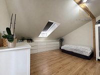 Pronájem bytu 3+kk 90 m2,  zahradou 150 m2 a terasou 20 m2, Brozany nad Ohří ulice Kozí okres Litoměřice - CBD21673-5ACE-481E-B9AE-89298F916EBB.jpg