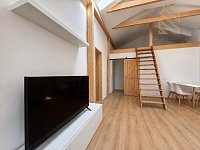 Pronájem bytu 3+kk 90 m2,  zahradou 150 m2 a terasou 20 m2, Brozany nad Ohří ulice Kozí okres Litoměřice - D93DFD35-D0EC-42DB-93D2-92227424BA0D.jpg