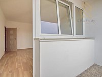 Pronájem bytu 2+1 s lodžií, 60 m² – Louny, ul. Jana Švermy - IMG_2555.jpg