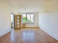 Pronájem bytu 2+1 s lodžií, 60 m² – Louny, ul. Jana Švermy - IMG_2588.jpg