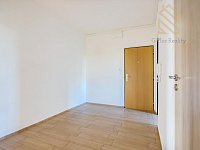 Pronájem bytu 2+1 s lodžií, 60 m² – Louny, ul. Jana Švermy - IMG_2606.jpg