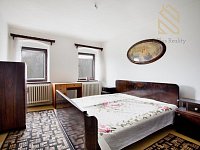 Prodej, rodinný dům 235 m2, pozemek 5026 m2, Velké Žernoseky - 1779702770-6341.jpg