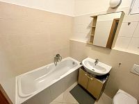 Prodej bytu 3+kk s předzahradkou a parkovacím stáním – Stodůlky, Praha 5 - 11.jpg