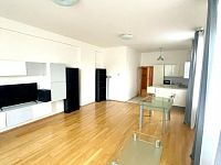 Prodej bytu 3+kk s předzahradkou a parkovacím stáním – Stodůlky, Praha 5 - 2.jpg