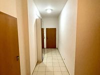 Prodej bytu 3+kk s předzahradkou a parkovacím stáním – Stodůlky, Praha 5 - 8.jpg